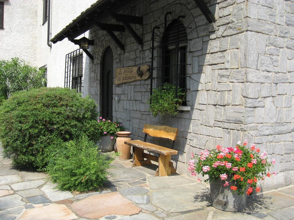 La Bottega Del Falegname Vanzaghello Ngoại thất bức ảnh