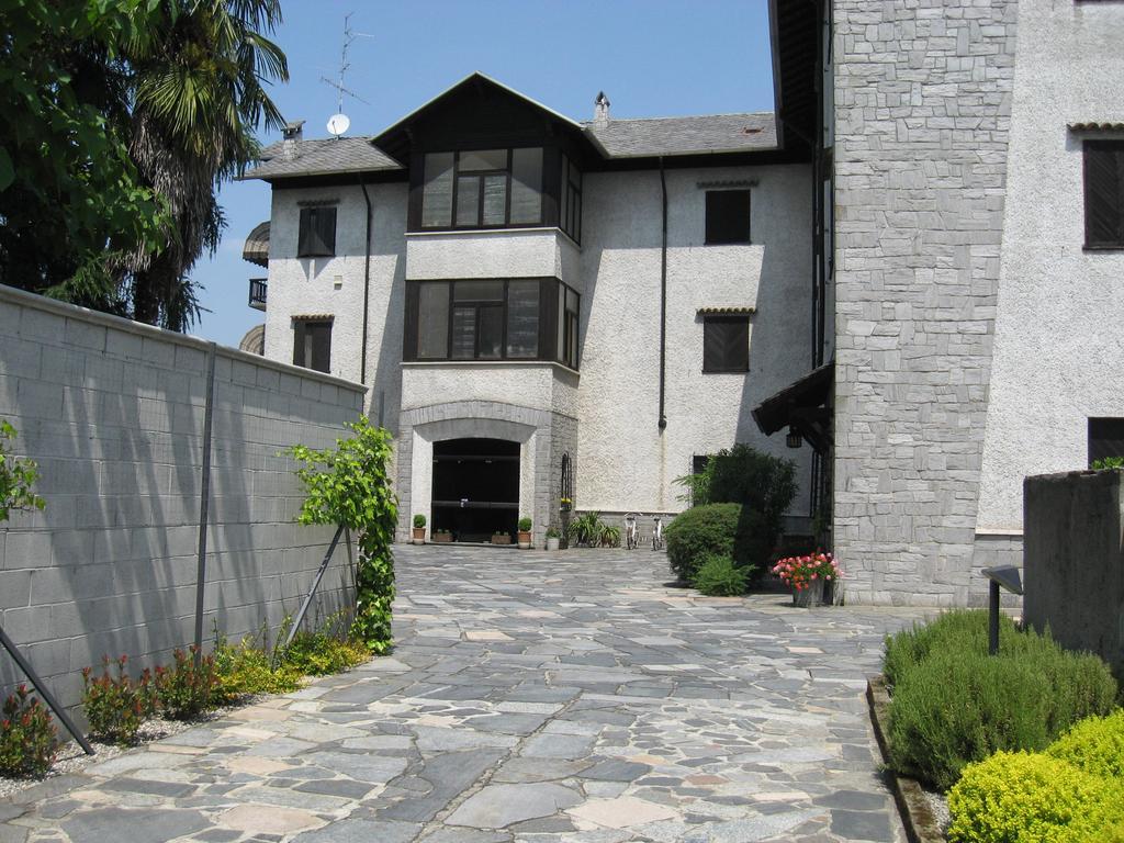 La Bottega Del Falegname Vanzaghello Ngoại thất bức ảnh